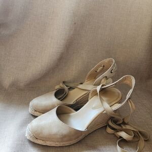 Nine West Gold Suede Lace Up Wedge Heel Espadrille Sandals Women's Size 11